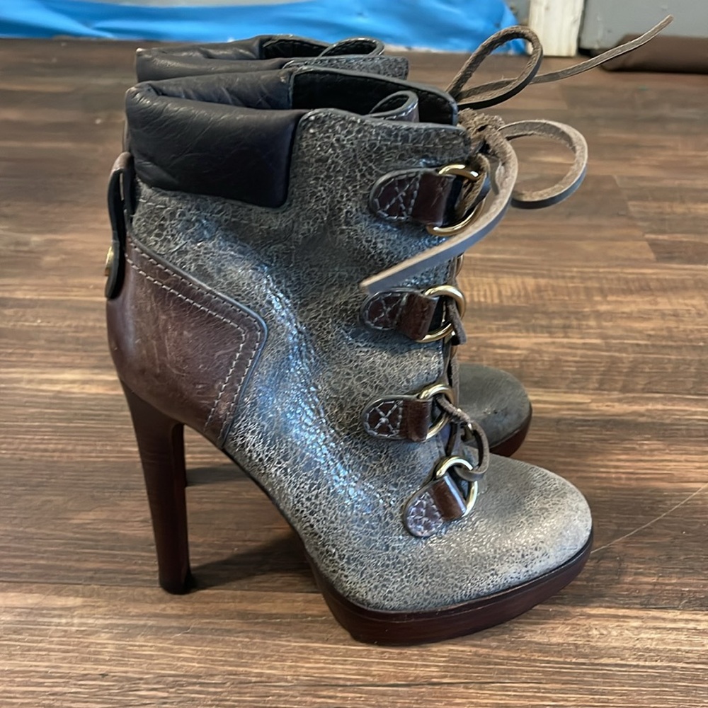 TORY BURCH Lawson Booties Size‎ 6 - Picture 4 of 9